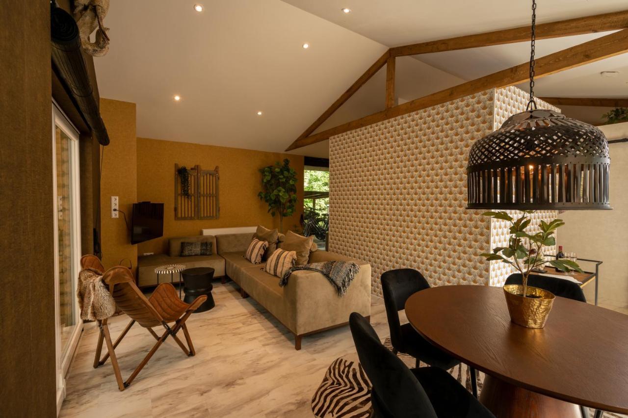 Zen-Bungalow No 4 Met Sauna En Hottub Rheezerveen ภายนอก รูปภาพ
